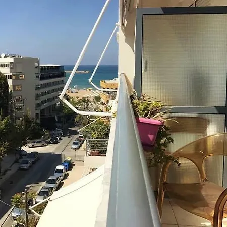 City Beach Studio Apartment *